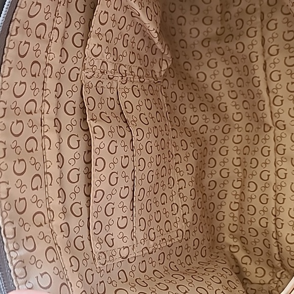 NEW Guess tote bag - Picture 5 of 11